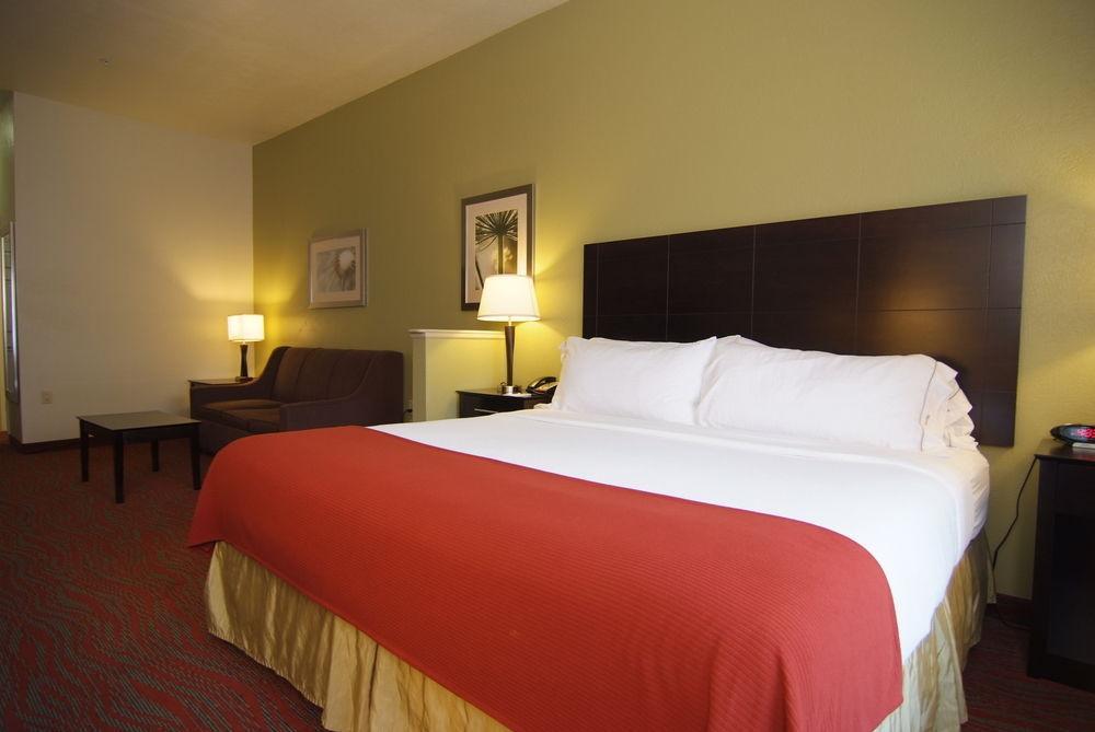 Holiday Inn Express & Suites Indianapolis North - Carmel By Ihg Exterior foto