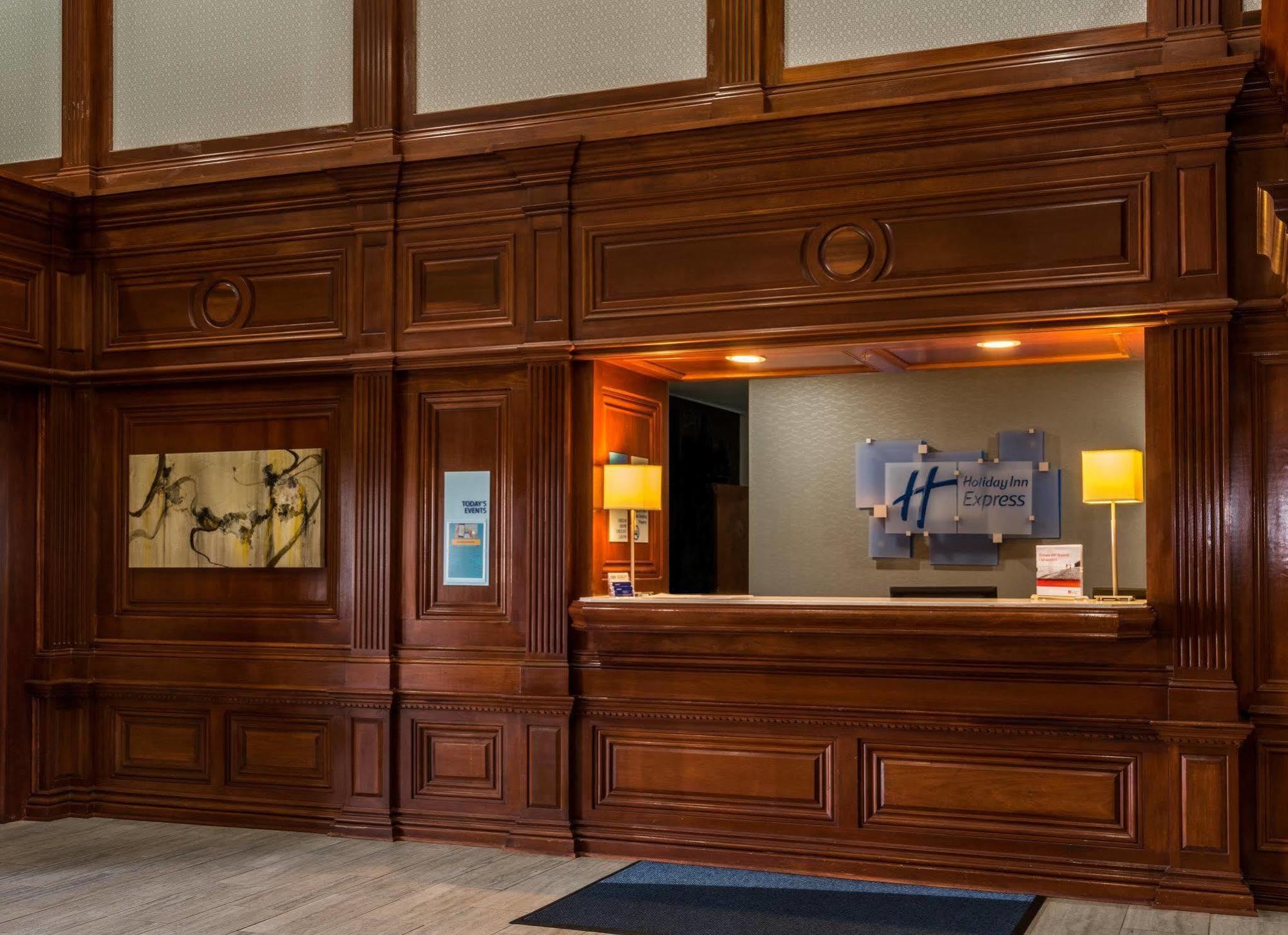 Holiday Inn Express & Suites Indianapolis North - Carmel By Ihg Exterior foto